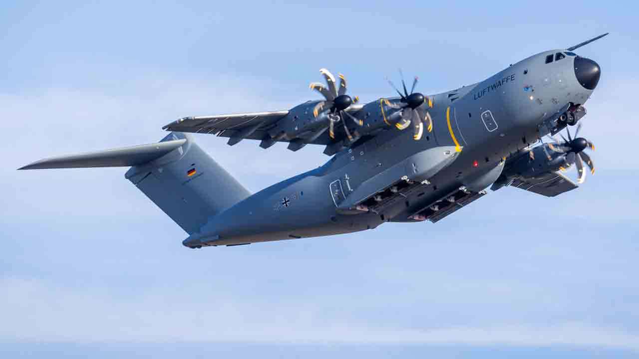 A400M . Defesa Airbus X @AirbusDefence
