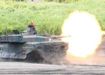 Type 10 tank. Photo: Wikimedia / JGSDF
